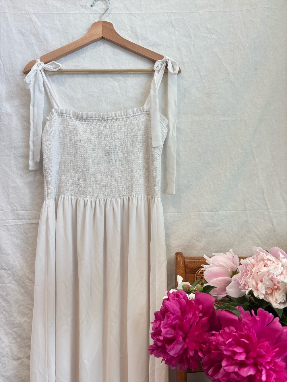 Aritzi White Tie-Shoulder Smocked Maxi Dress